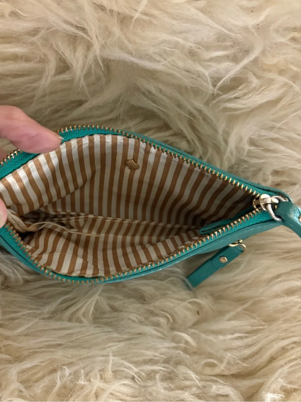kate spade Mikas Pond Bee Whistle Teal Leather Zip Wristlet